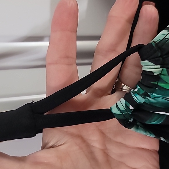 Tropical Leaf Print Tankini Top - Picture 5 of 10